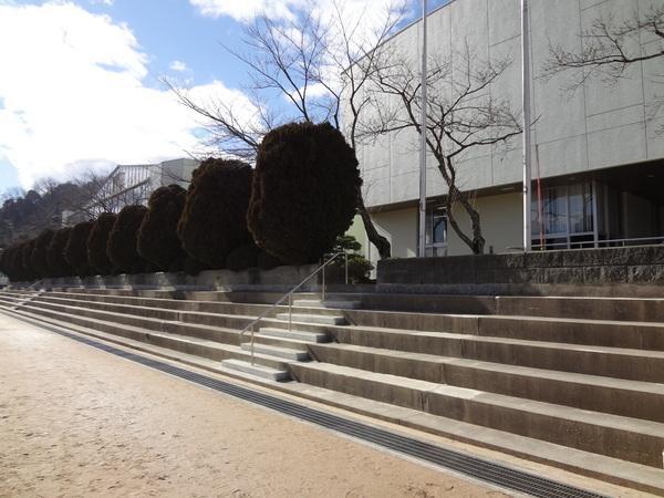 体育館の外観の写真